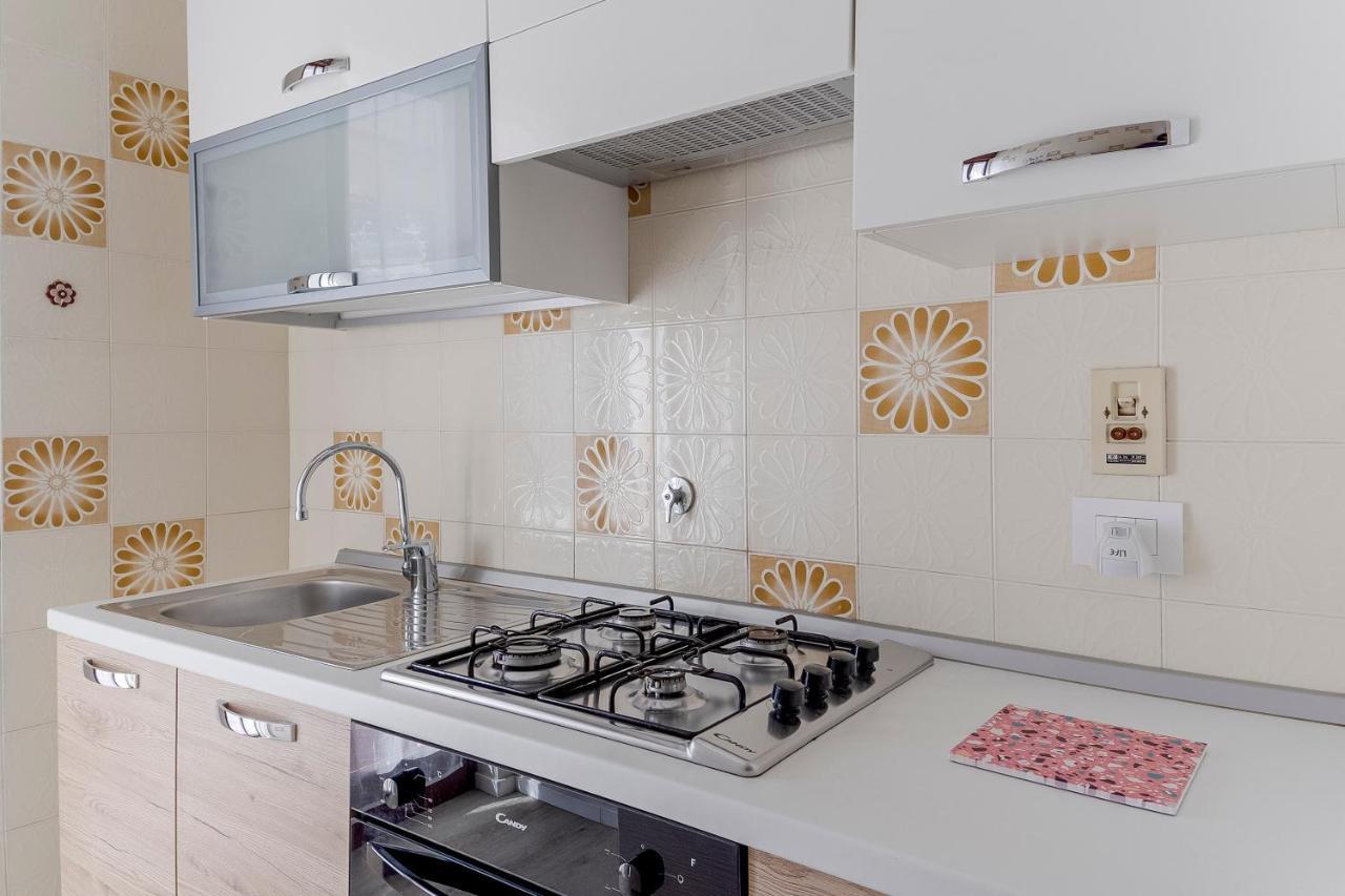 Lemon Tree Apartment - Garden, Sea View, Wifi Sanremo Exterior photo